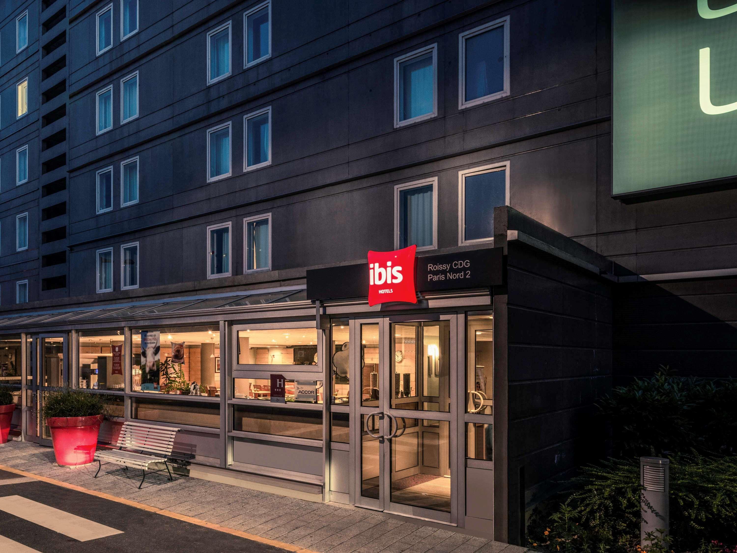 ไอบิส รัวซี ชาร์ลเดอโกล ปารีส นอร์ด 2 Hotel ภายนอก รูปภาพ